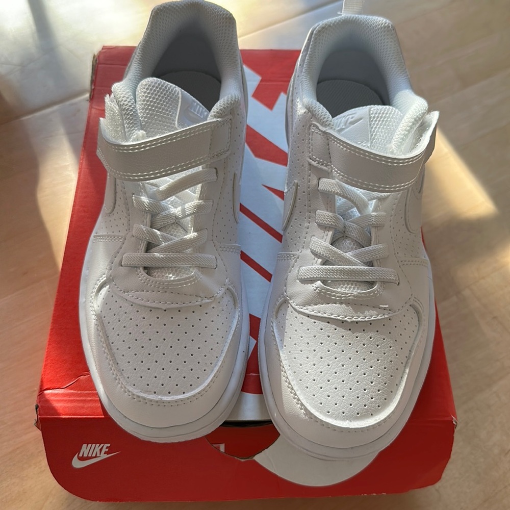 Brand New Nike Court Borough sneakers